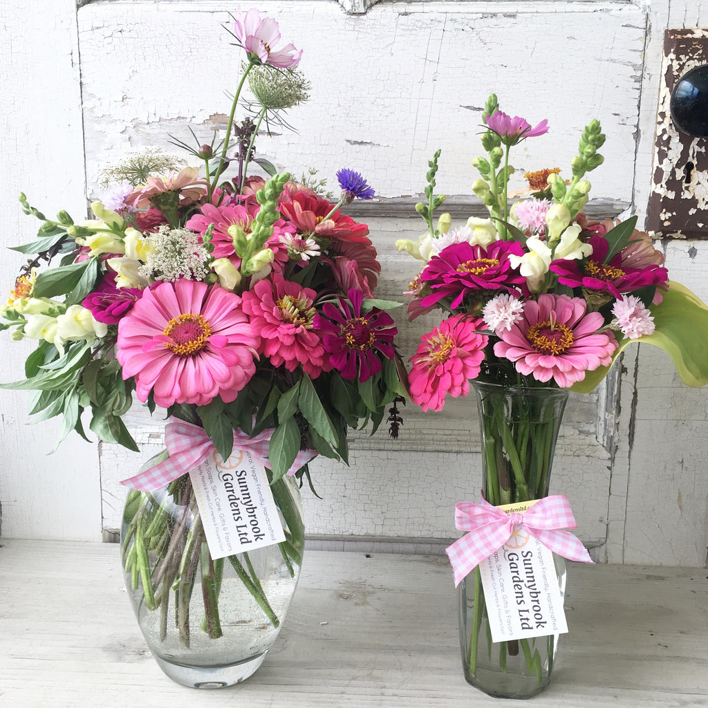 Local friends can now order fresh cut flowers on our website! 🌸🌿